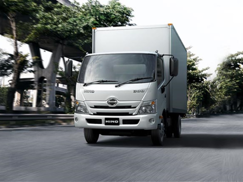 HINO 300 SERIES - XZC710